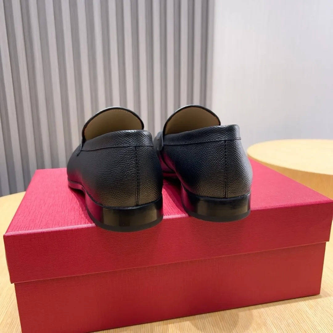 Factory P620💰🔥《Ferragamo》👏Latest•High-end top brand luxury~purchasing agent, top~quality. New fashionable business men's shoes🔜The uppers are made of original cashmere cowhide➕cowhide·lining, with fine workmanship. The original stylish and soft combination wear-resistant and non-slip outsole is light and comfortable on the feet. The real thing looks better in real life. Size: 38/44